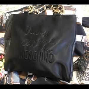 🛑🛑🛑❌❌SOLD Moschino handbag.